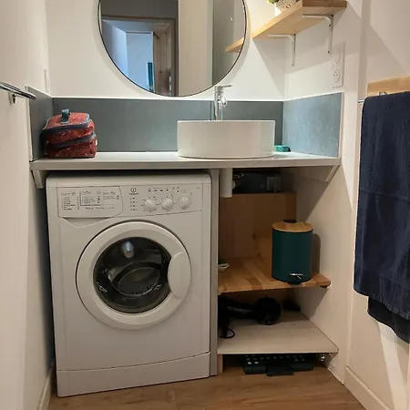 Bel Et Grand 4 Pieces Avec Parking Appartement