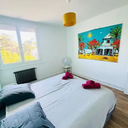 Bel Et Grand 4 Pieces Avec Parking Appartement Sète