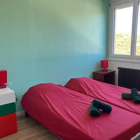 Appartement Bel Et Grand 4 Pieces Avec Parking